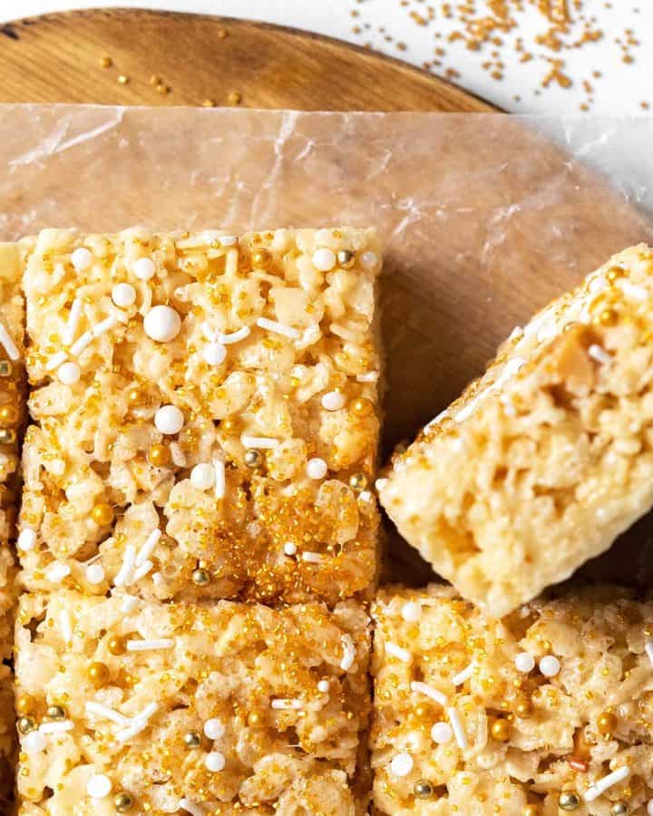 butterscotch rice krispies treats featured image